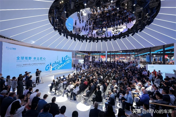 上汽破殼重生，一路向“新”而行