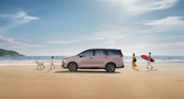 全球唯一10萬級(jí)混動(dòng)MPV——上汽大通 G50 混動(dòng)上市，售價(jià)13.98萬起